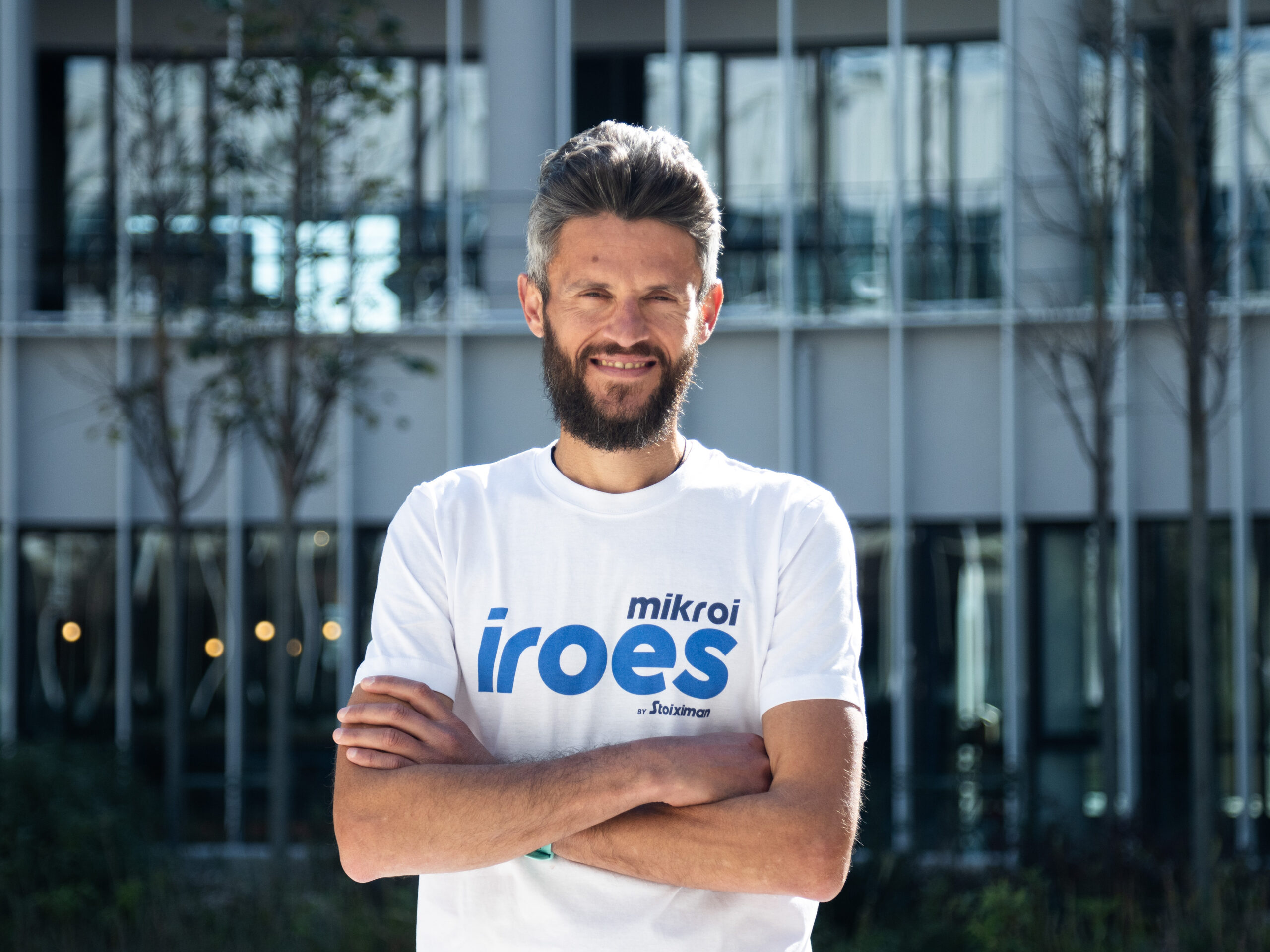 Fotis Zisimopoulos, the new ambassador of the “Young Heroes learn” program